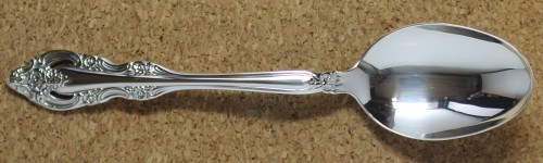 Artistry aka Silver Artistry 1965 - Dessert or Oval Soup Spoon