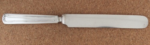 Raleigh 1907 - Dinner Knife Solid Handle Bolster Blunt Plated Blade