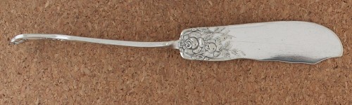 Rose 1903 - Master Butter Knife Twisted for Covered Butter