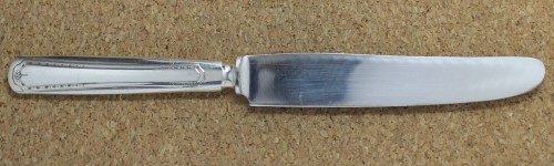 Baronet aka Algonquin 1923 - Luncheon Knife Solid Handle Bolster French Plated Blade